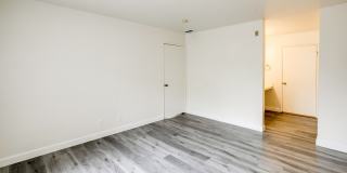 Beethoven Garden Apartments Gallery 20