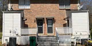 Spacious 2bd/1ba Across from Buford High School! Gallery 13