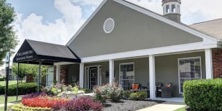 Williamsburg Gallery 22