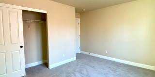 Warm & Inviting Home with Bonus Den in Prime SW Bend Location Gallery 32