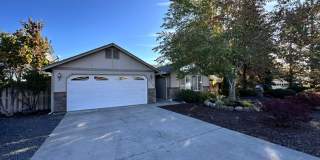 3 Bedroom / 2 bathroom Home in SW Redmond's Cascade View Community Gallery 1