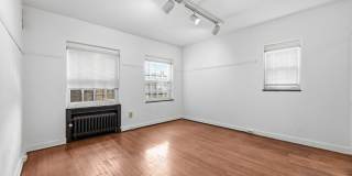 342 S Highland Ave Gallery 7
