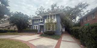 Charming Historic House in Harbor Oaks Gallery 1