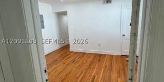 15 Sidonia Ave 15 Sidonia Ave Gallery 1