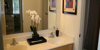 Eaves Fremont Gallery 10