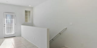 LIKE NEW 3 BEDROOM TOWNHOME Gallery 14