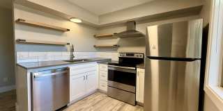 1608 E Mission Ave Gallery 1