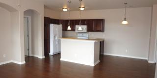 Condo with Mountain Views & Prime Location Near Powers Corridor!! Gallery 7