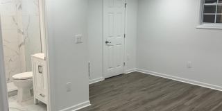 1100 SPRINGVALE Road Gallery 31