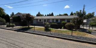 3 Bedroom on Large corner lot! 3 Bedroom on Large corner lot! Gallery 32