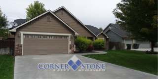 Wonderful Home with Bonus Space! Gallery 1