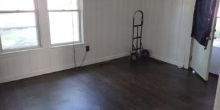 Charming 3-Bedroom Home in Peoria — Pet-Friendly & Move-In Ready! 50% Off First Month! Gallery 11