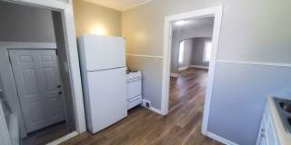 2 Bedroom Home with Detached Garage! 2 Bedroom Home with Detached Garage! Gallery 3