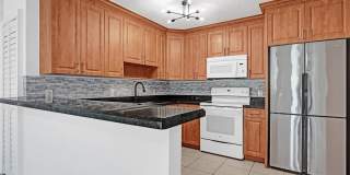 6101 NE 7th Avenue Gallery 9