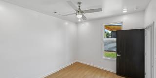 Cottage Court Gallery 66