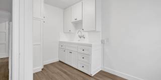 Newly Renovated Studio on 2nd Street- Alamitos Beach Gallery 7