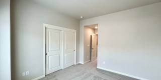 Stunning 2 Bed, 2.5 Bath Craftsman Townhome with Community Amenities! Gallery 46