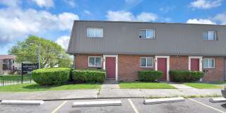 2 Bedroom Townhouse With Basement Gallery 40