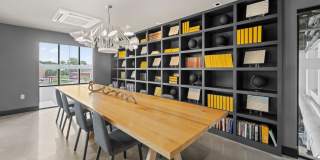 The Pioneer Gallery 73