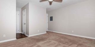 Ladera Woods Gallery 112