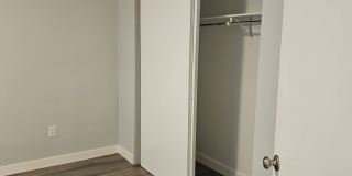 813 North RIverside Drive - A Gallery 11