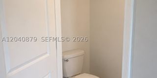 19619 Fairhill Ct Gallery 14