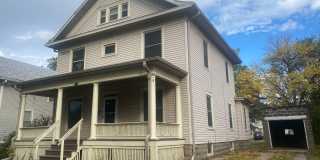 Charming 4-Bedroom Historic Home Near Downtown! Gallery 3