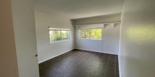 701 SE 4th Street Gallery 18