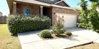 *MOVE IN SPECIAL* Spacious 4-Bedroom Single-Story Home with Modern Features & Open Living Gallery 3