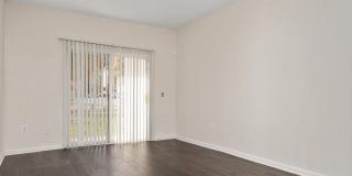 15612 Everglade Ln Gallery 2