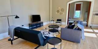 Enormous Upper Floor Unit in Heart of Downtown MKE Gallery 18