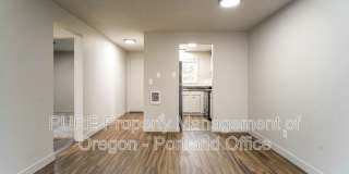 18411 E Burnside St Gallery 21
