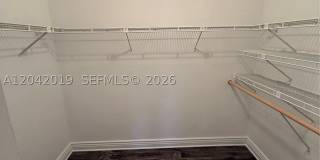 2606 NE 10 ST Gallery 4