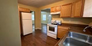 Charming 2-Bedroom Home in Maryville City Gallery 8