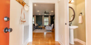 Beautiful 3 Bed/2.5 Bath Home with garage in Jonesborough Gallery 4