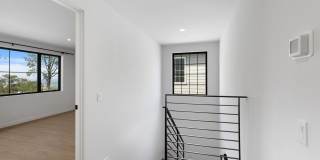Modern Coastal Lease in Top of the World Gallery 28