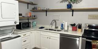 1916 Burlington Avenue North Gallery 4