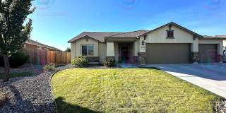 Welcome to your dream home in Spanish Springs, nestled off the serene Calle de la Plata.  2 Year lease $3095 base rent or 1 year lease $3195 Base Rent Gallery 1