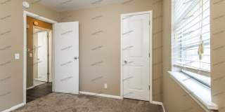 606 East Toledo Place Gallery 10