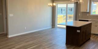 4 Bed 3 Bath Single Family Home Gallery 41