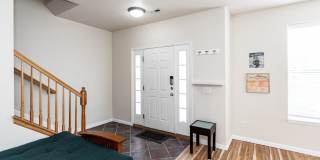 Downtown 3 Bedroom Townhome with 2 Car Garage Gallery 4