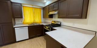 ***PENDING APPLICATION***Beautiful 3 Bedroom Home, Pet Friendly! ***PENDING APPLICATION***Beautiful 3 Bedroom Home, Pet Friendly! Gallery 8