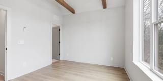 Stunning End Unit 2 bedroom 2 bath East Nashville Townhome with garage Gallery 12