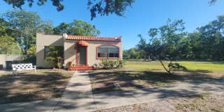 132 Arlington Ave W Gallery 1