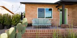 FARM VIEW BUNGALOW across from UofA Campus Farm! Available Today! Gallery 30