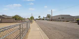 Beautifully Remodeled - Modern Duplex Gallery 34