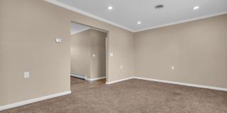 510 Jamaica Boulevard Gallery 10