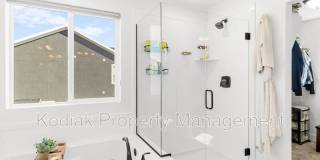 127 N 4450 W Gallery 21