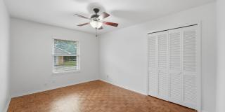 4 Bedroom with a Pool in Helotes! Gallery 56