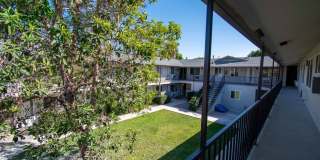 Foothill Manor Gallery 13